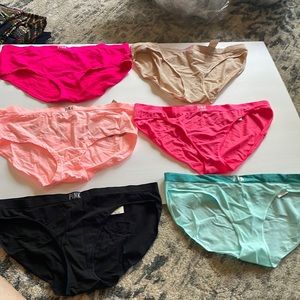Set of 6 pink brand underwear